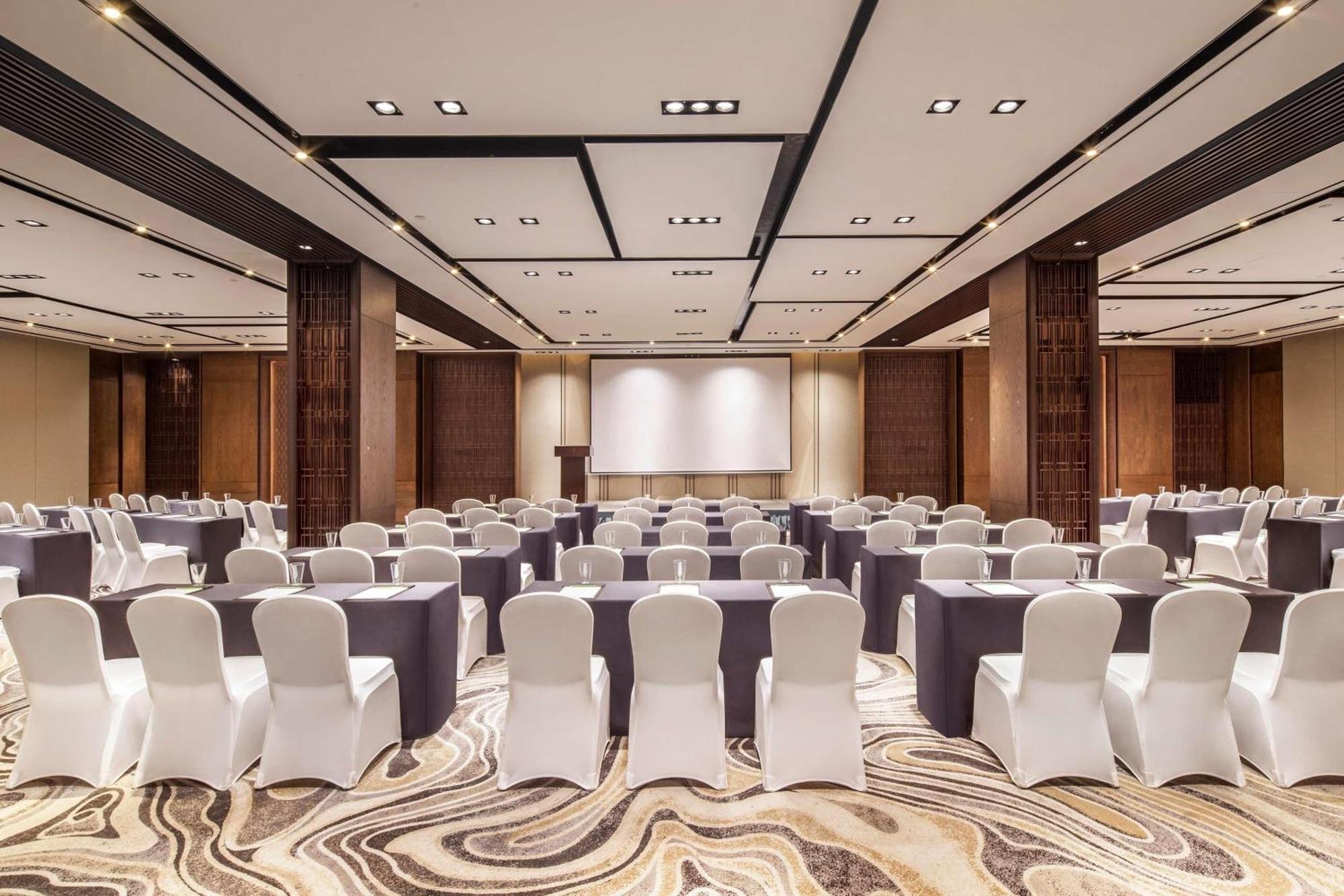 Courtyard By Marriott Shanghai International Tourism And Resorts Zone Dış mekan fotoğraf